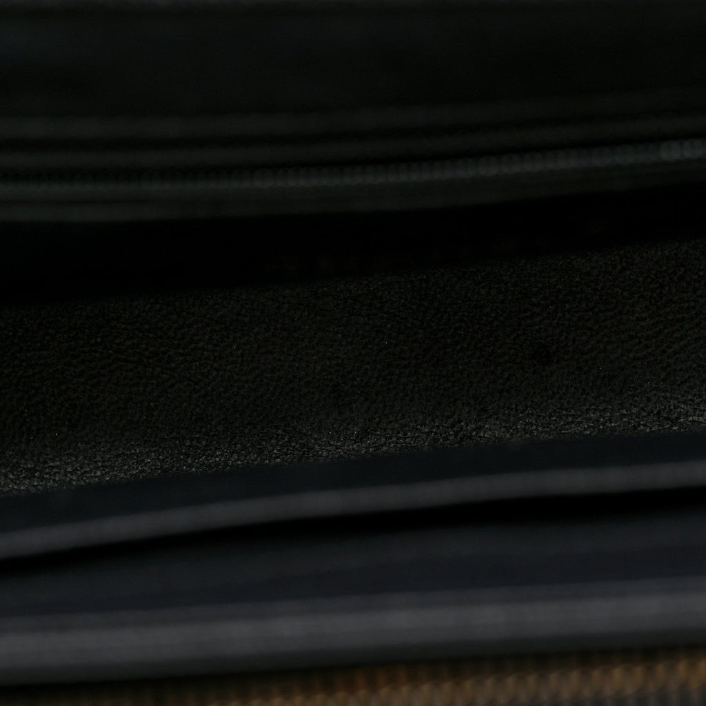 Caviar Quilted Medium Business Affinity Flap Black