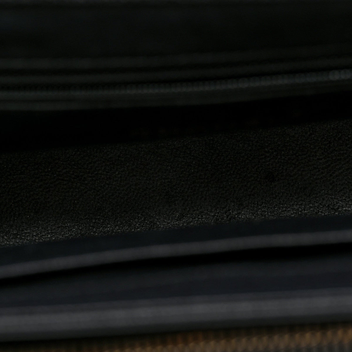 Caviar Quilted Medium Business Affinity Flap Black