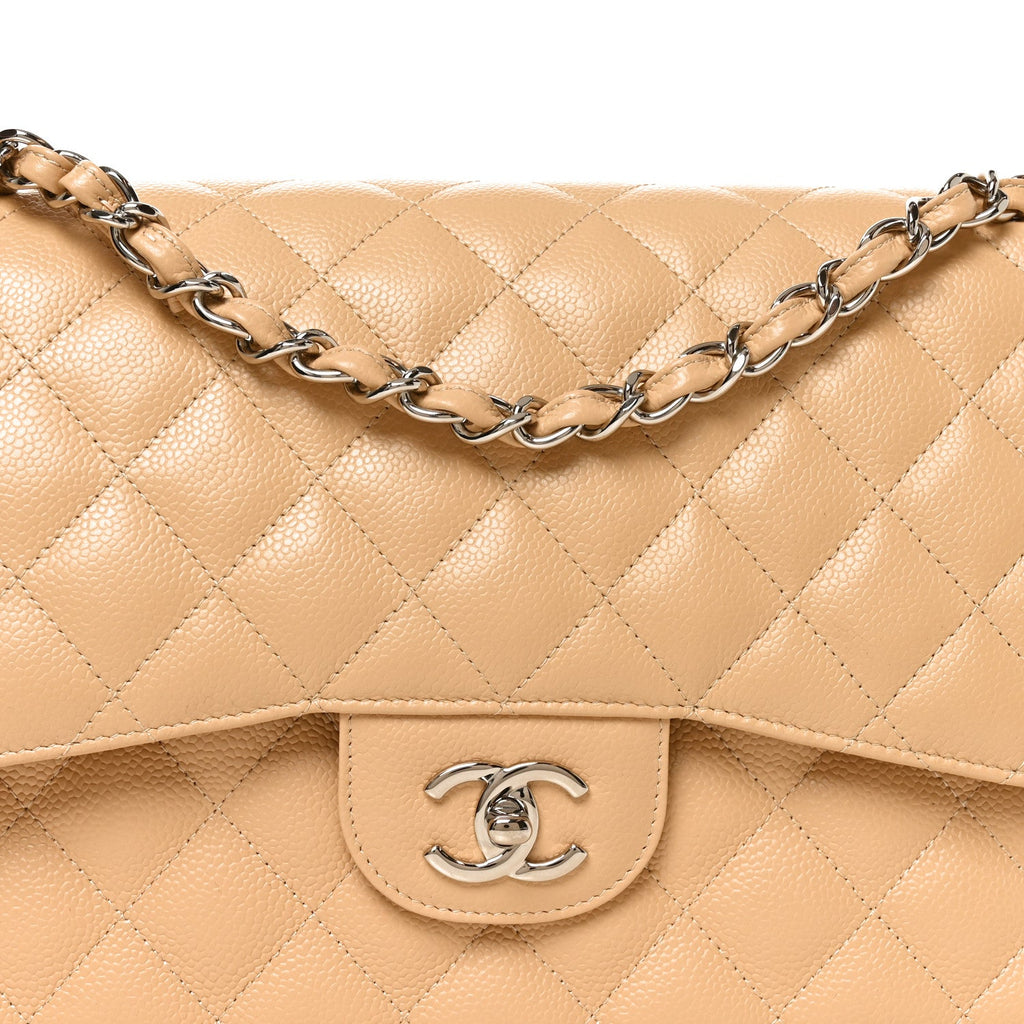 Caviar Quilted Jumbo Double Flap Beige Clair