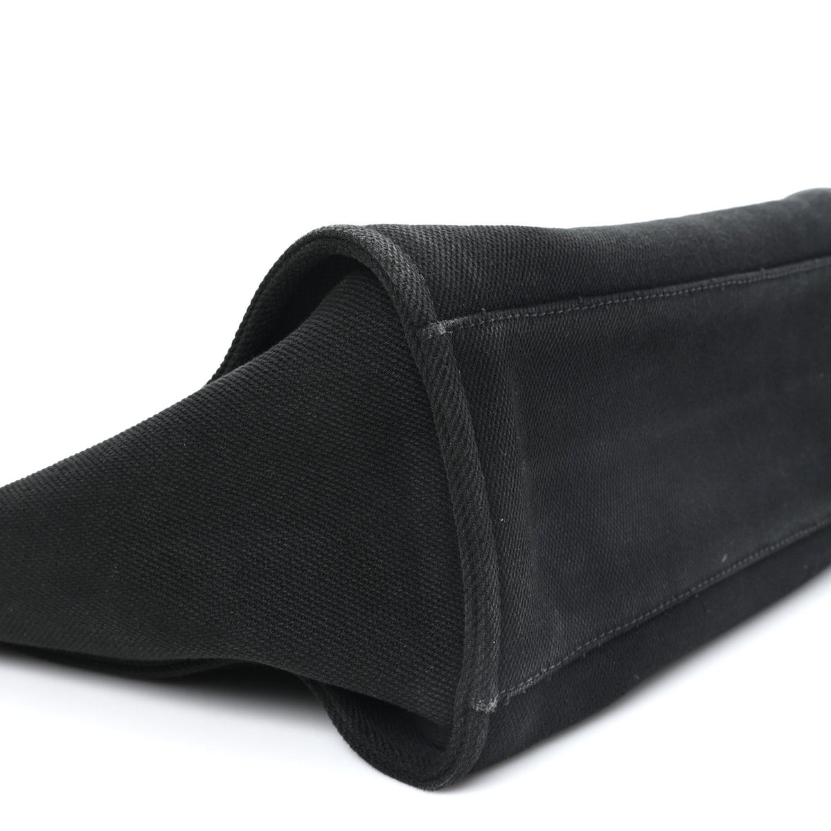 Canvas Pearl Medium Deauville Tote Black