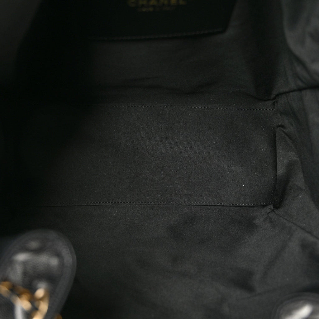 Caviar Quilted Medium Chanel 25 Handbag Black