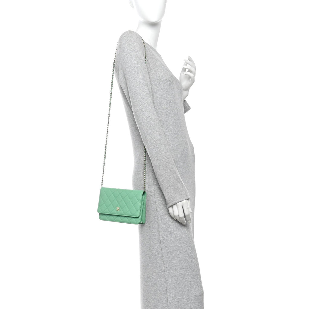 Caviar Quilted Wallet On Chain WOC Green