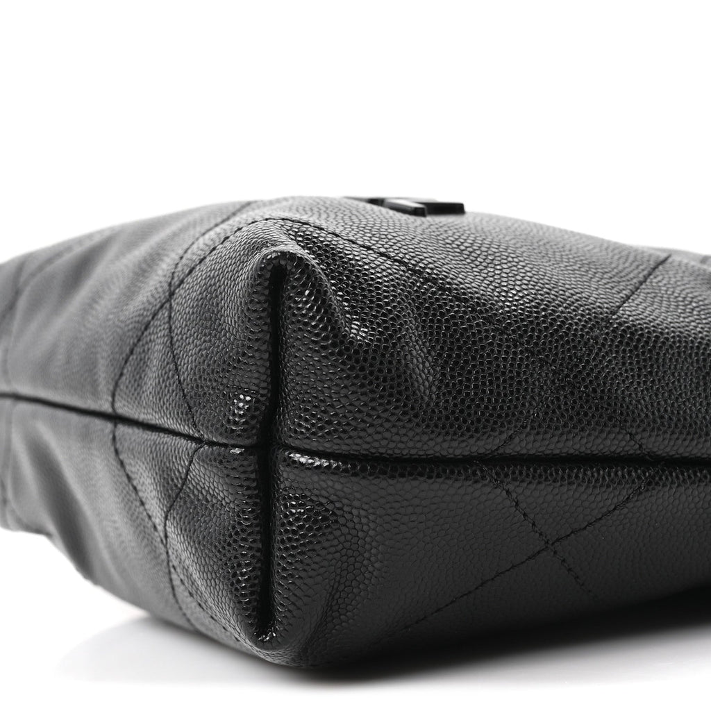 Shiny Caviar Quilted Monochrome Mini Chanel 22 Black