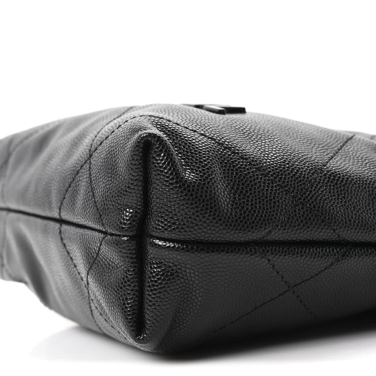 Shiny Caviar Quilted Monochrome Mini Chanel 22 Black