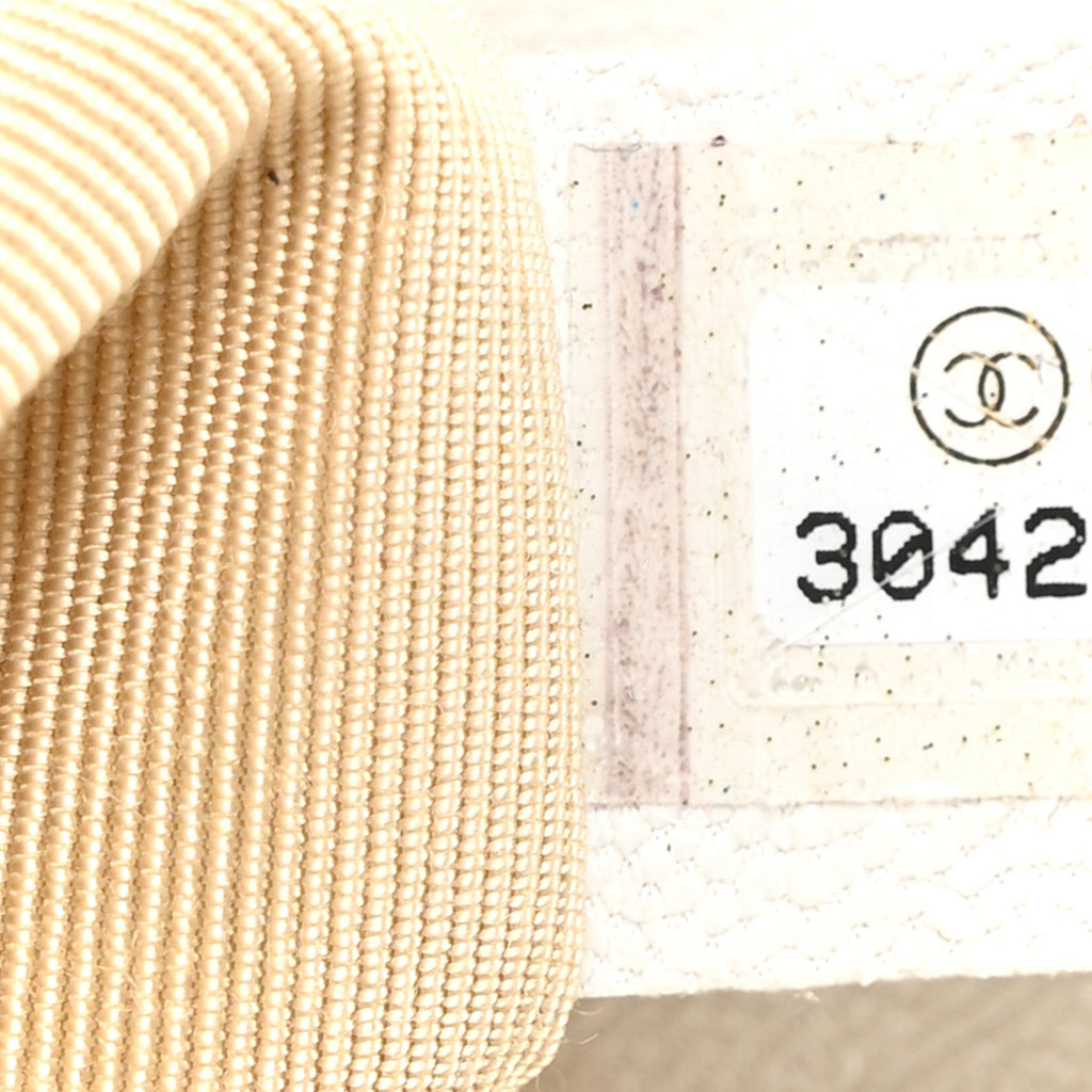 Lambskin Quilted Medium Chanel 19 Flap White