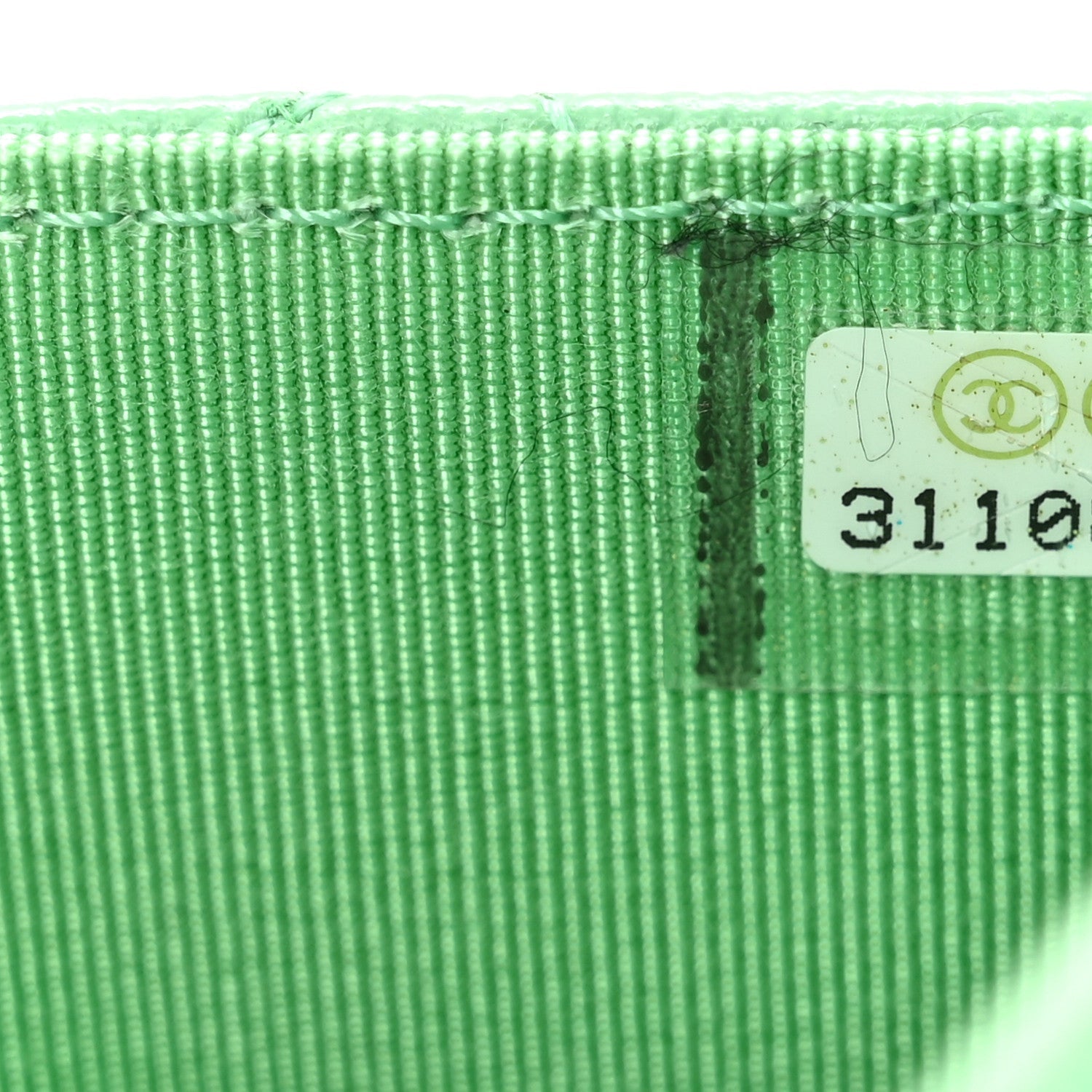 Caviar Quilted Wallet On Chain WOC Green
