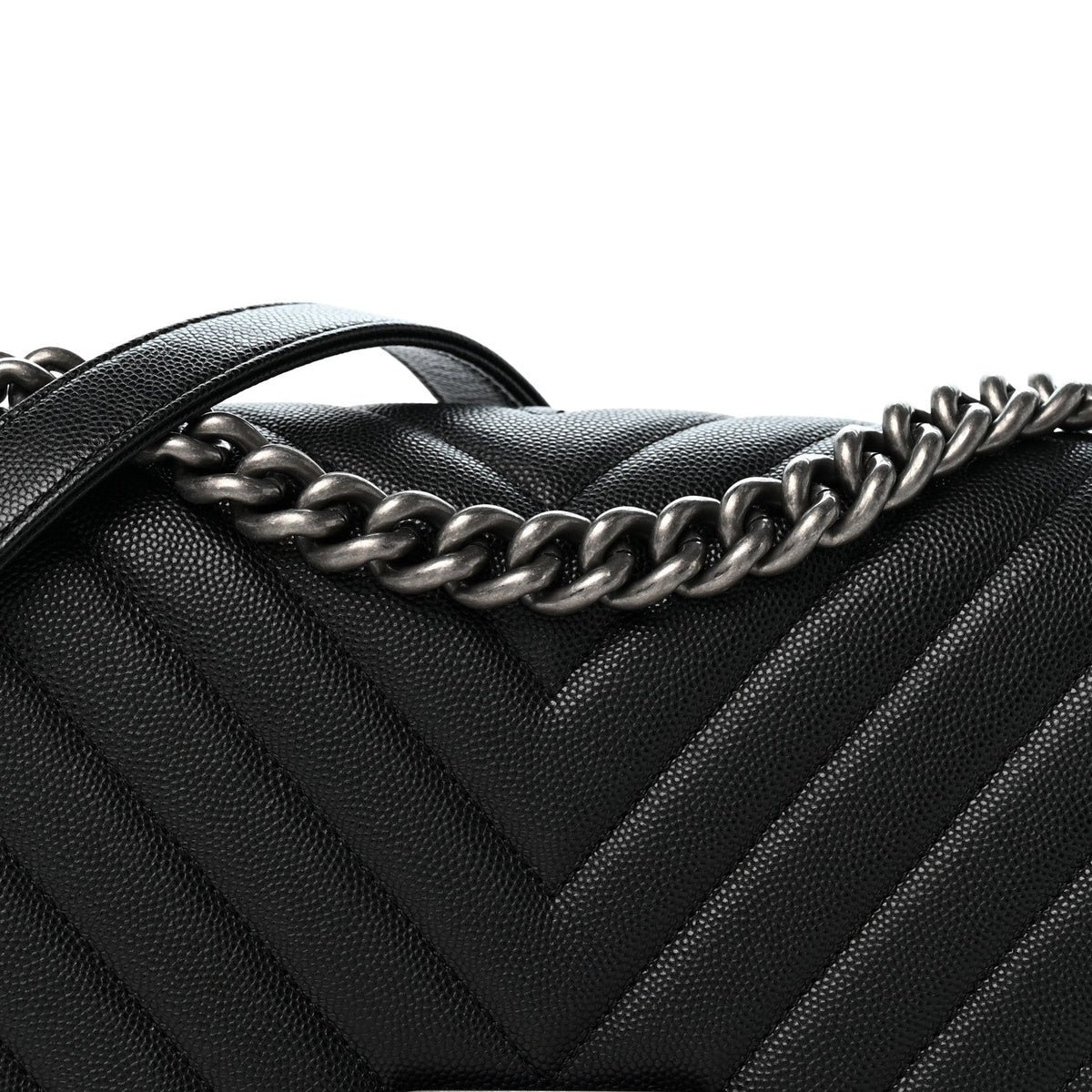Caviar Chevron Quilted Medium Boy Flap Black