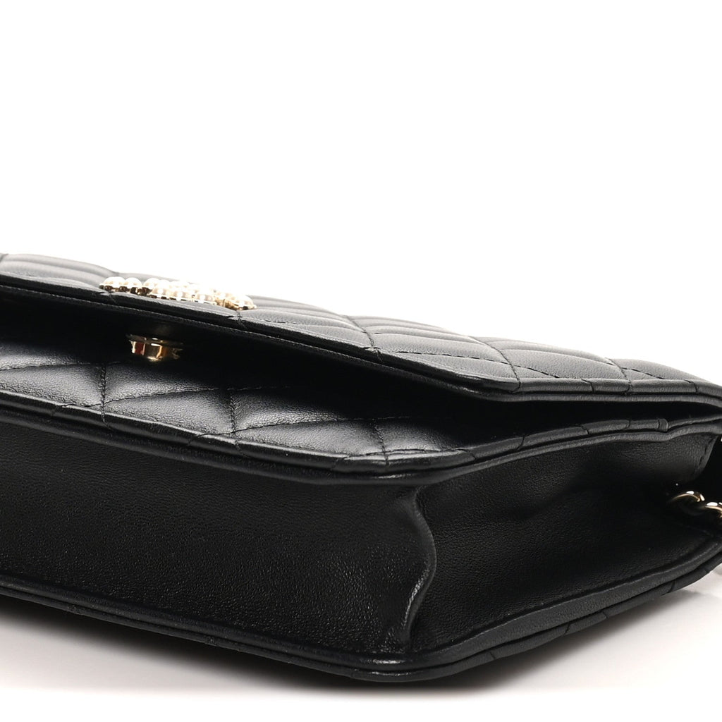 Lambskin Quilted Pearl CC Wallet on Chain WOC Black
