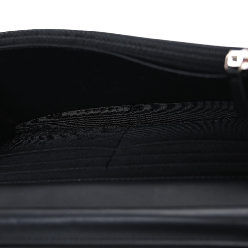 Patent Quilted Wallet On Chain WOC Black