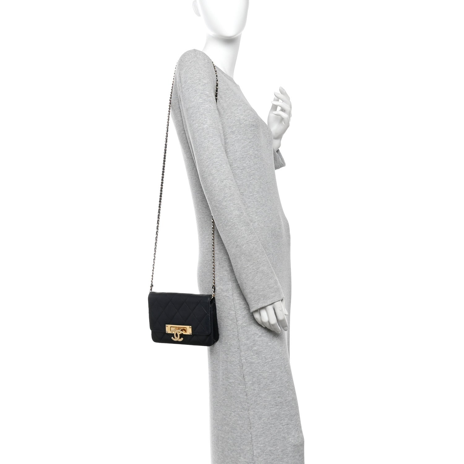 Lambskin Quilted Golden Class Wallet on Chain WOC Black
