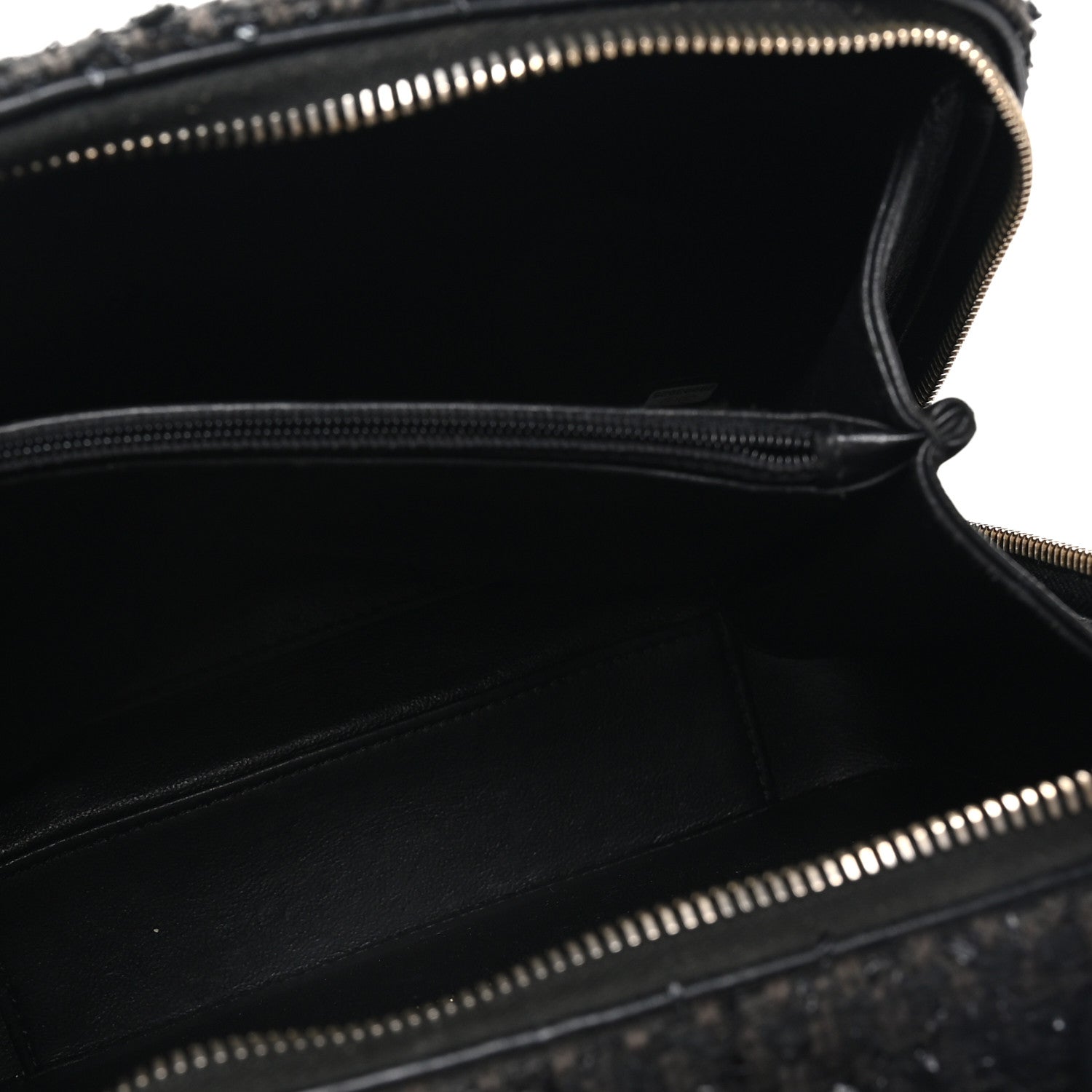 Tweed Quilted Medium CC Filigree Vanity Case Black