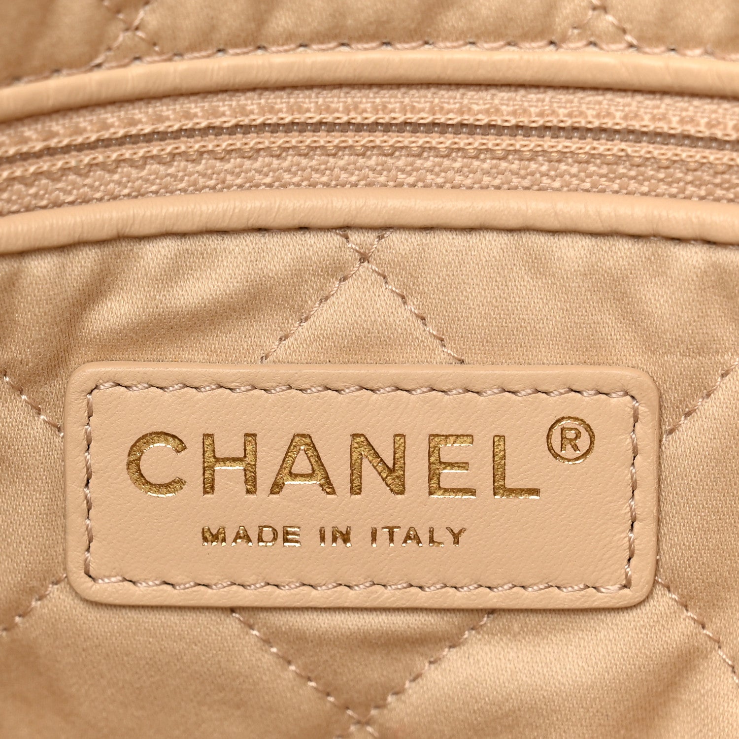 Shiny Calfskin Quilted Small Chanel 22 White