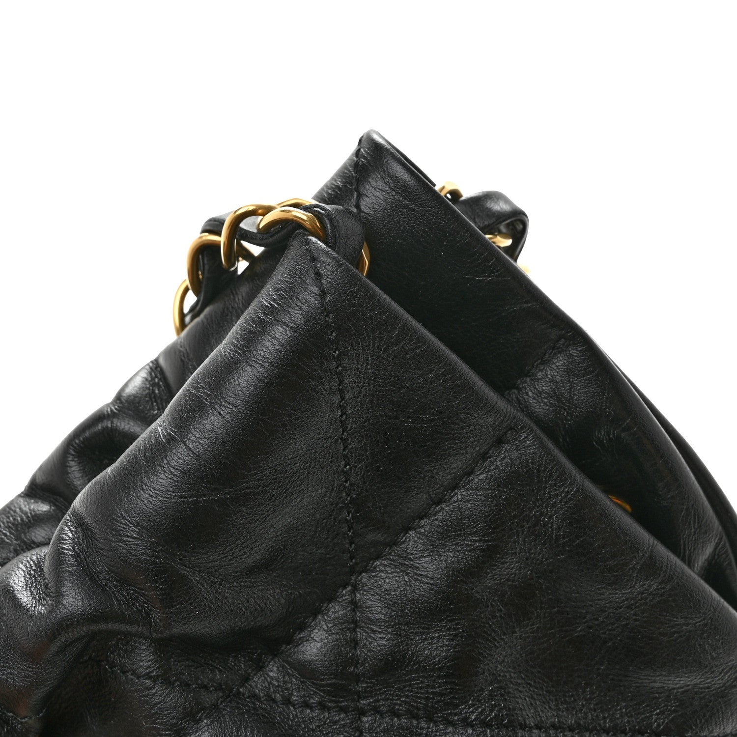 Shiny Calfskin Quilted Chanel 22 Black