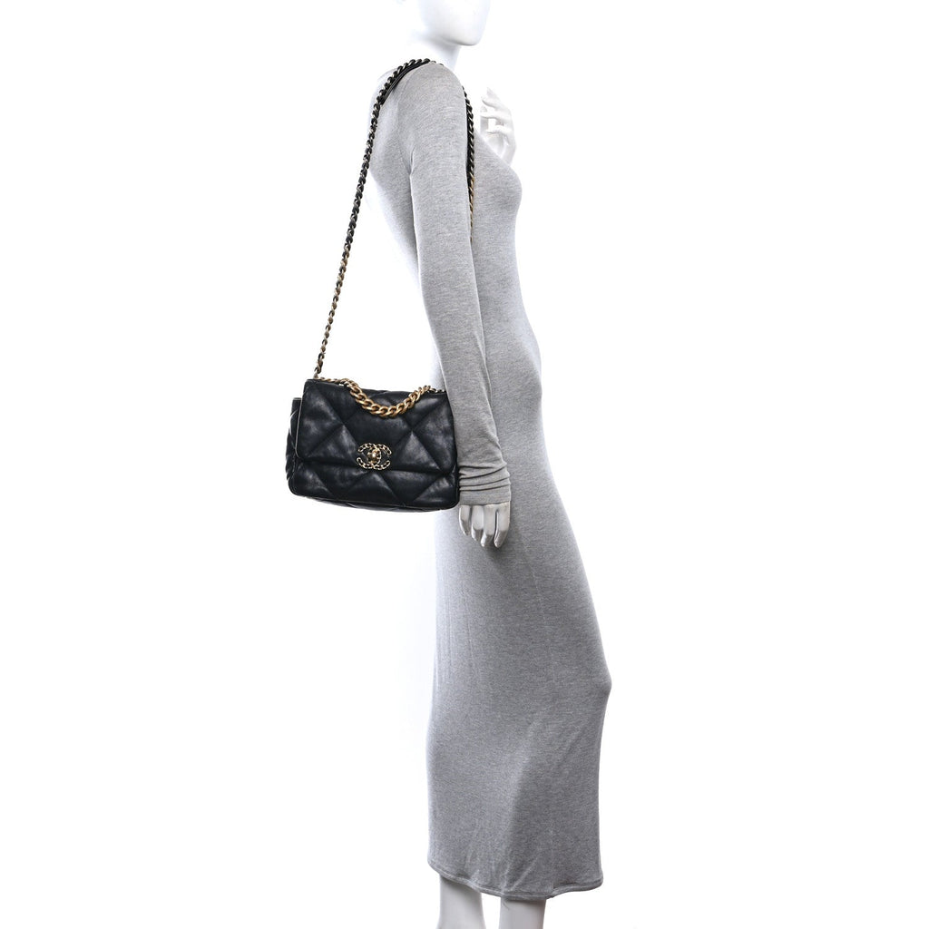 Lambskin Quilted Medium Chanel 19 Flap Black