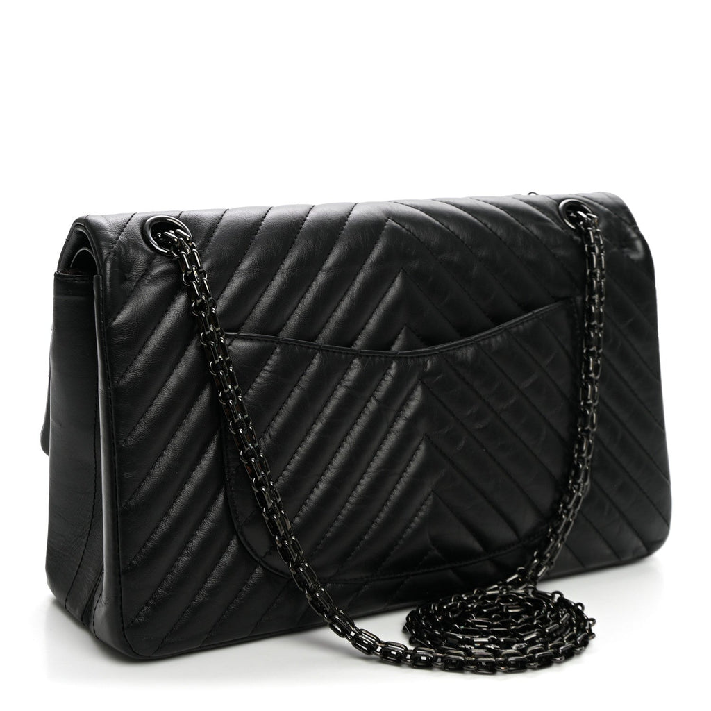 Aged Calfskin Chevron Quilted 2.55 Reissue 226 So Black