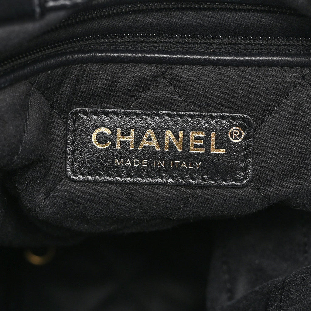 Shiny Calfskin Quilted Chanel 22 Backpack Black