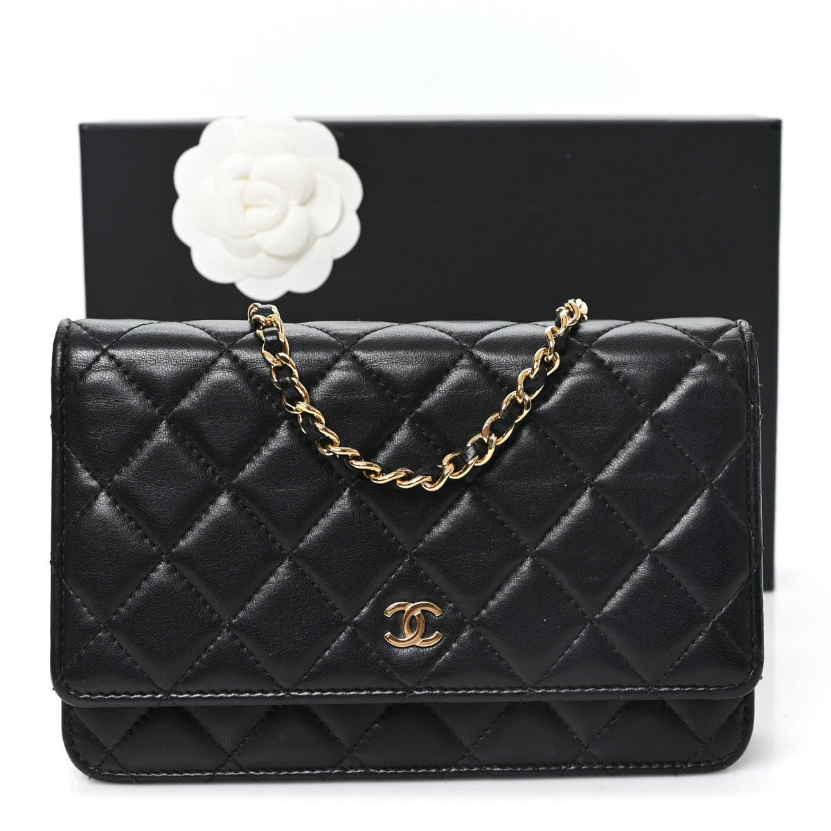 Lambskin Quilted Wallet On Chain WOC Black