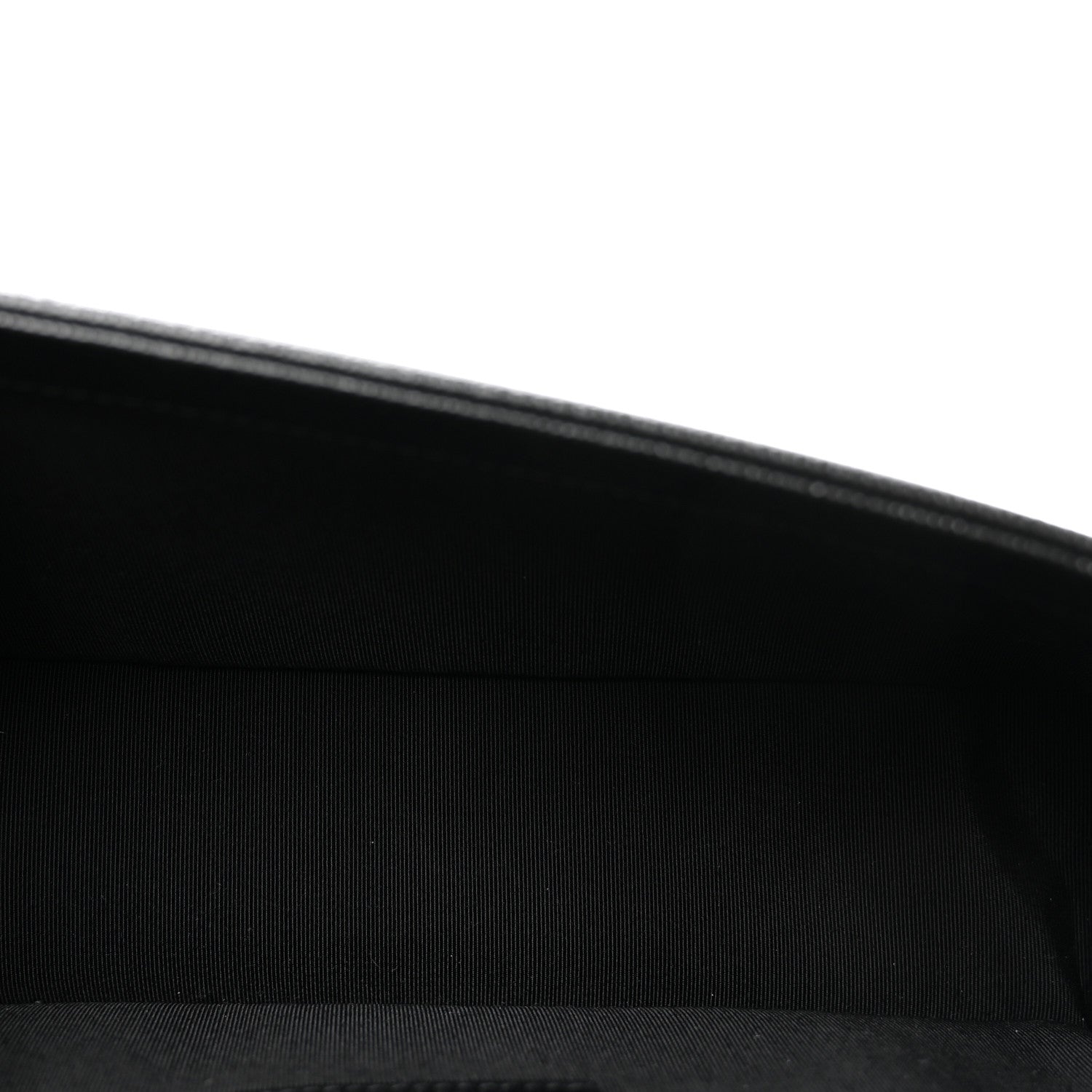 Caviar Quilted Medium Boy Flap Black