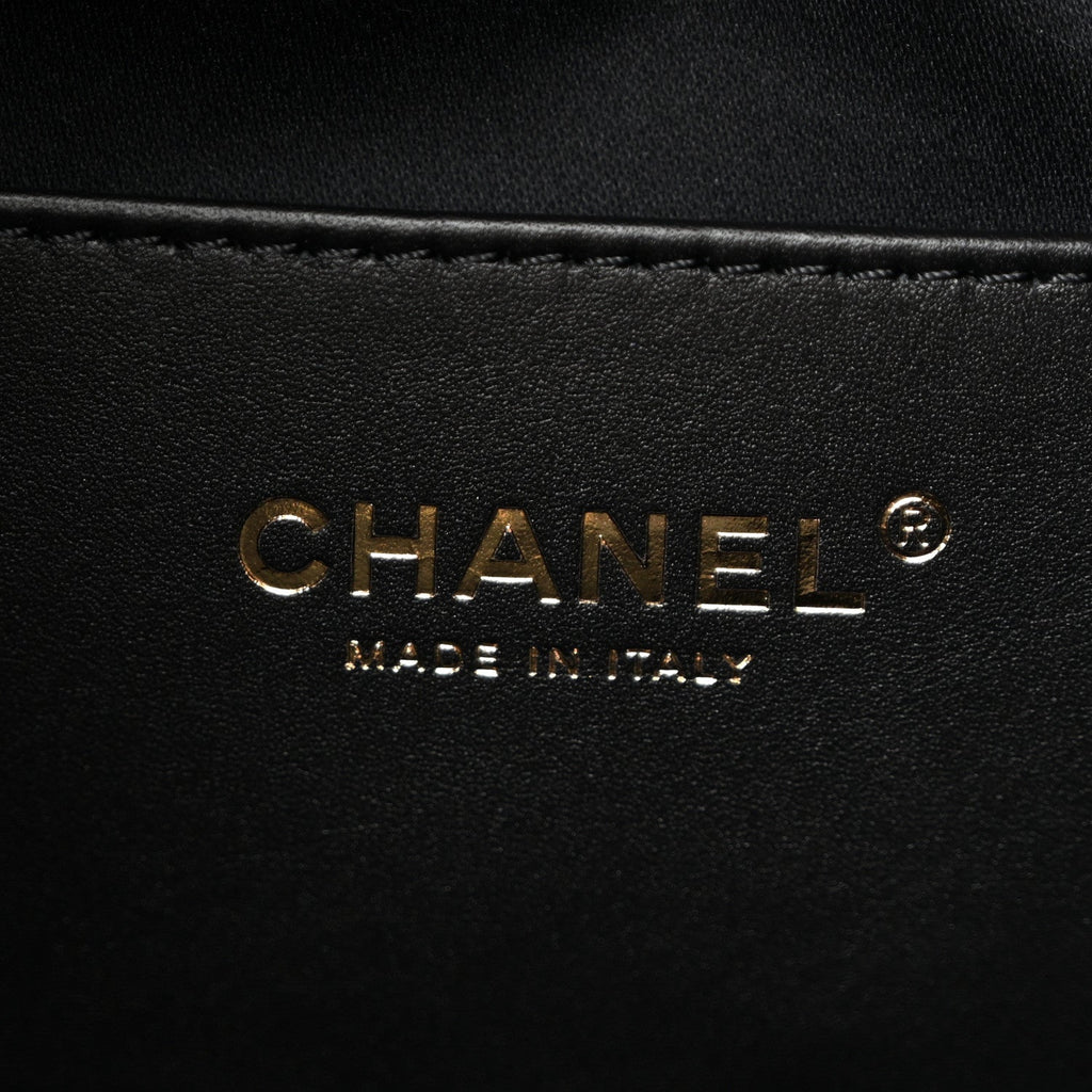 Washed Denim Quilted Medium Chanel 25 Handbag Black