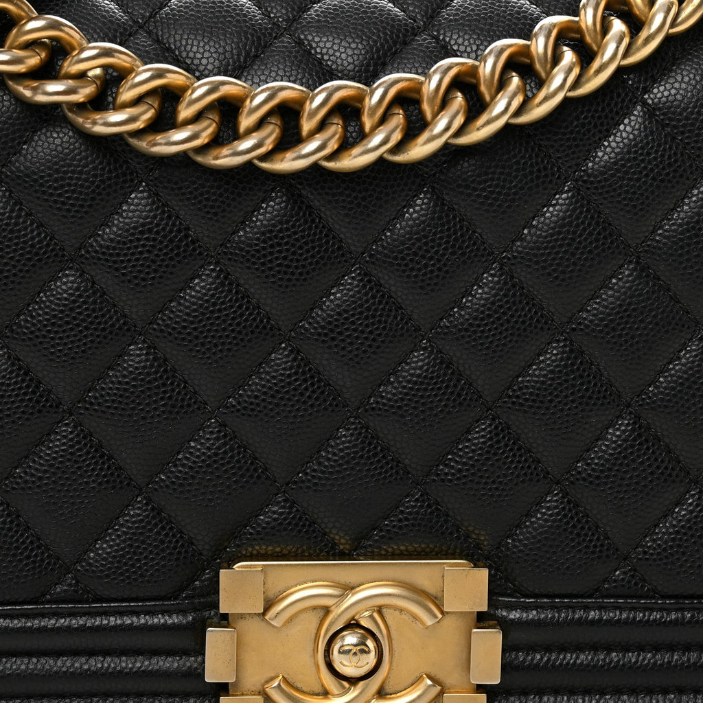 Caviar Quilted Medium Boy Flap Black