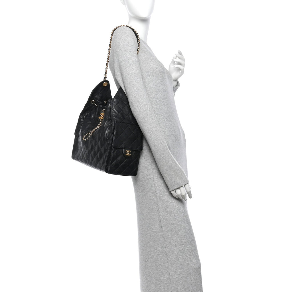 Caviar Quilted Medium Chanel 25 Handbag Black