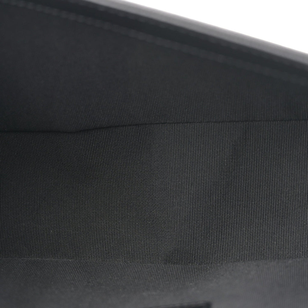 Caviar Quilted Medium Boy Flap Black