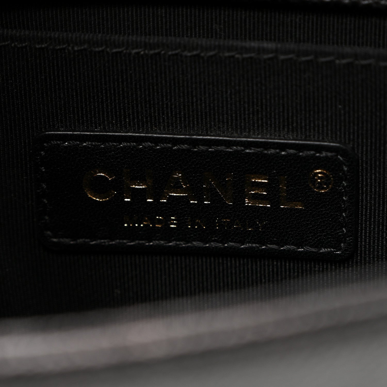 Caviar Chevron Quilted Small Boy Flap Black