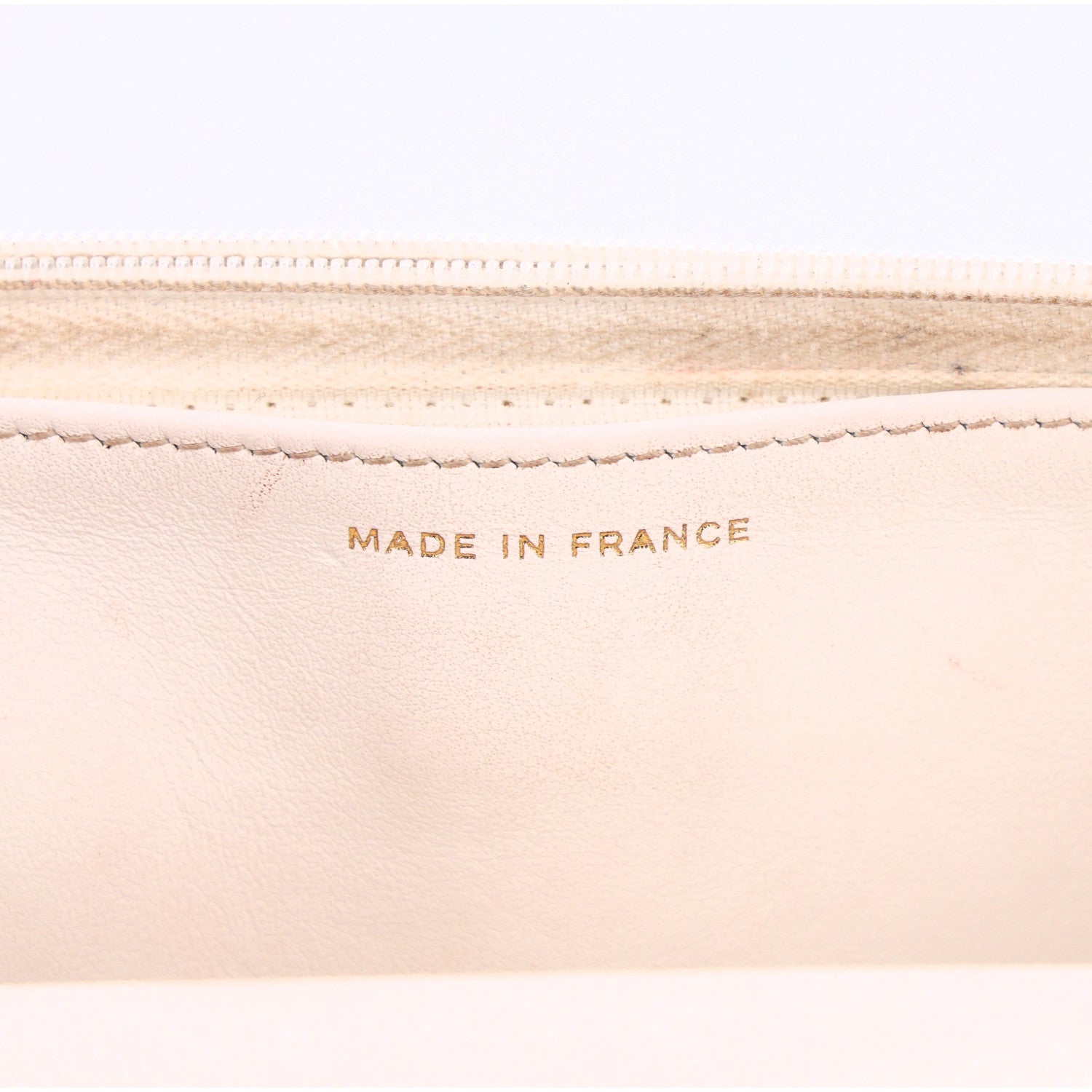 Caviar Quilted Wallet On Chain WOC White