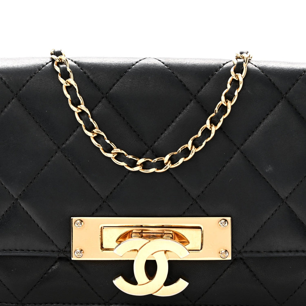 Lambskin Quilted Golden Class Wallet on Chain WOC Black