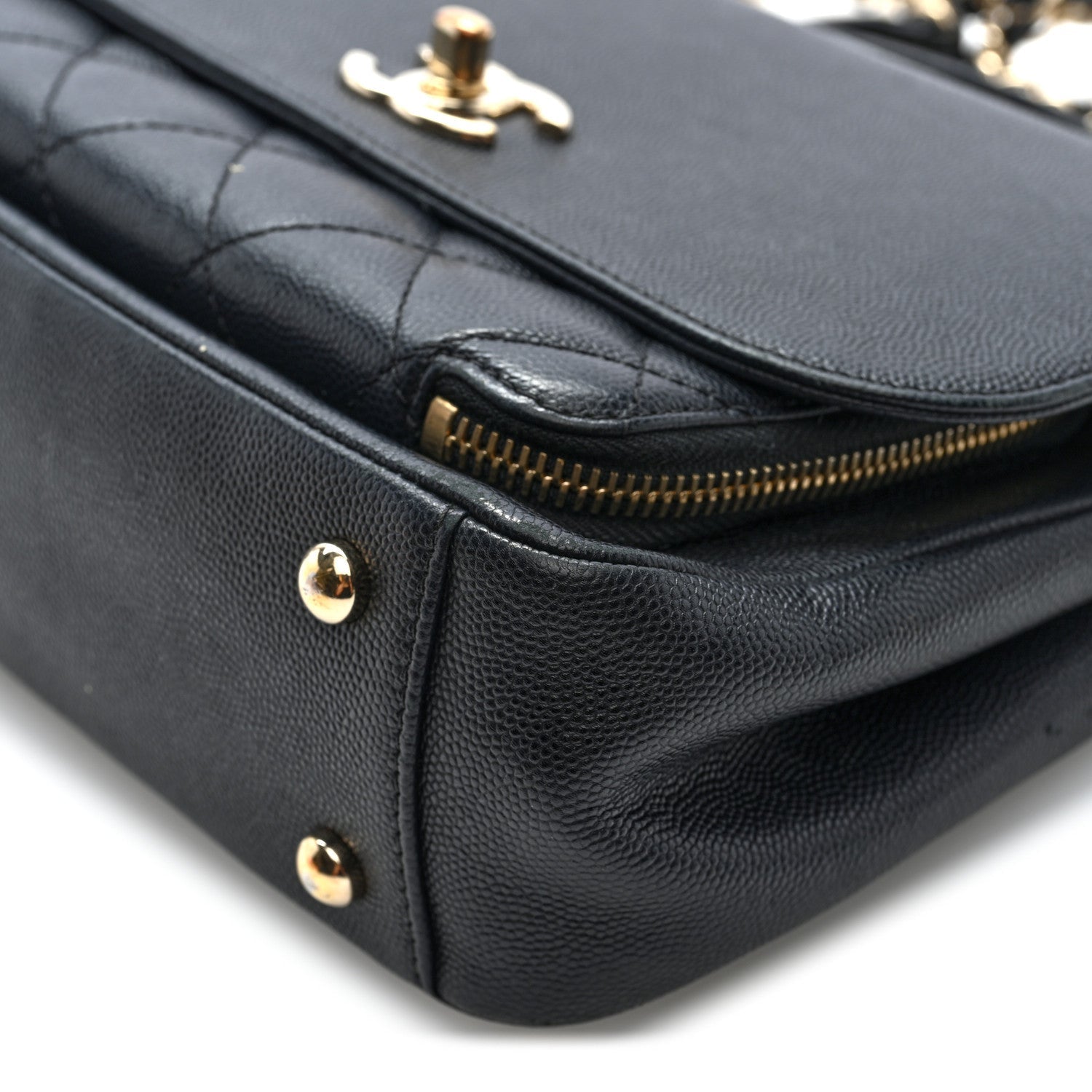 Caviar Quilted Medium Business Affinity Flap Black
