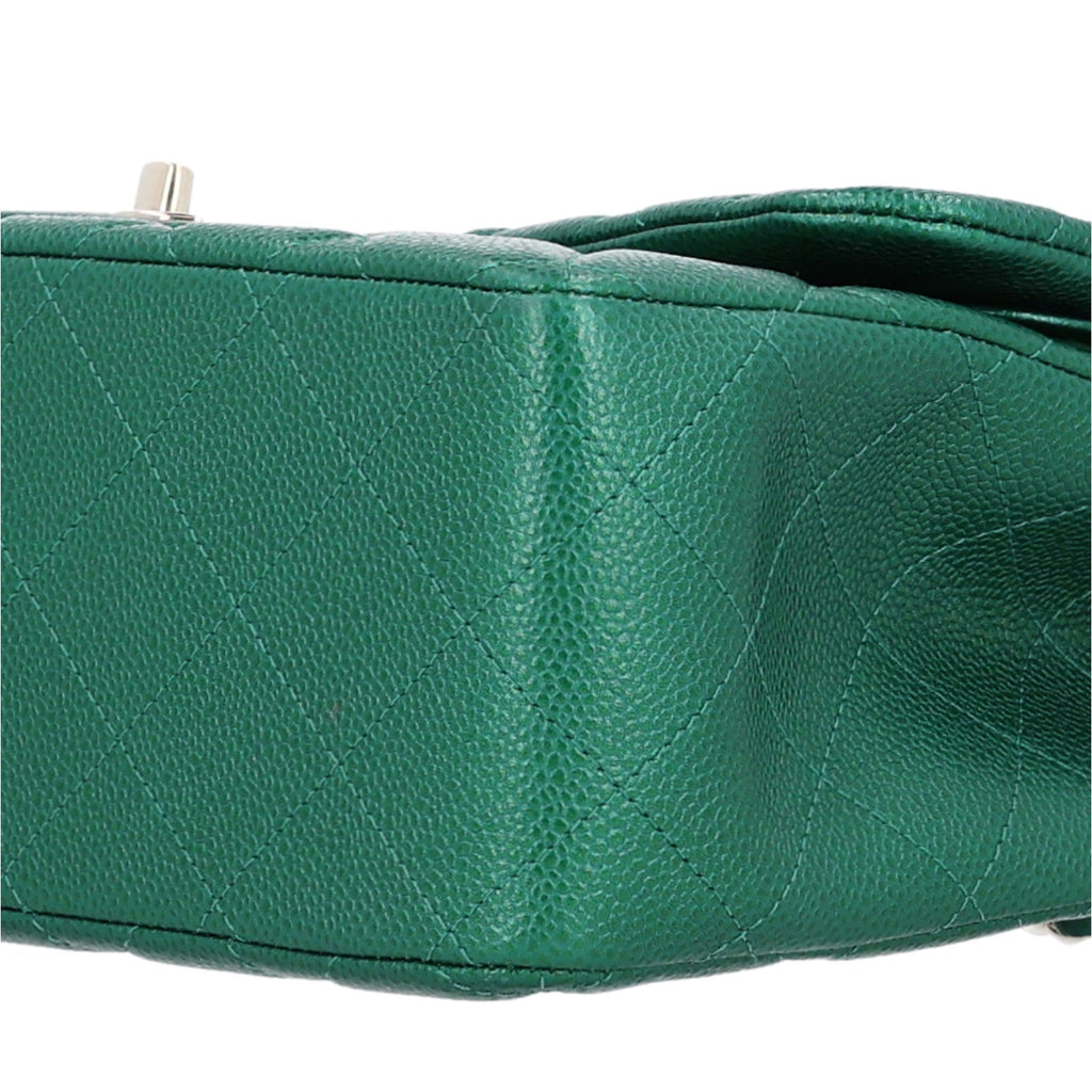 Metallic Caviar Quilted Jumbo Double Flap Green