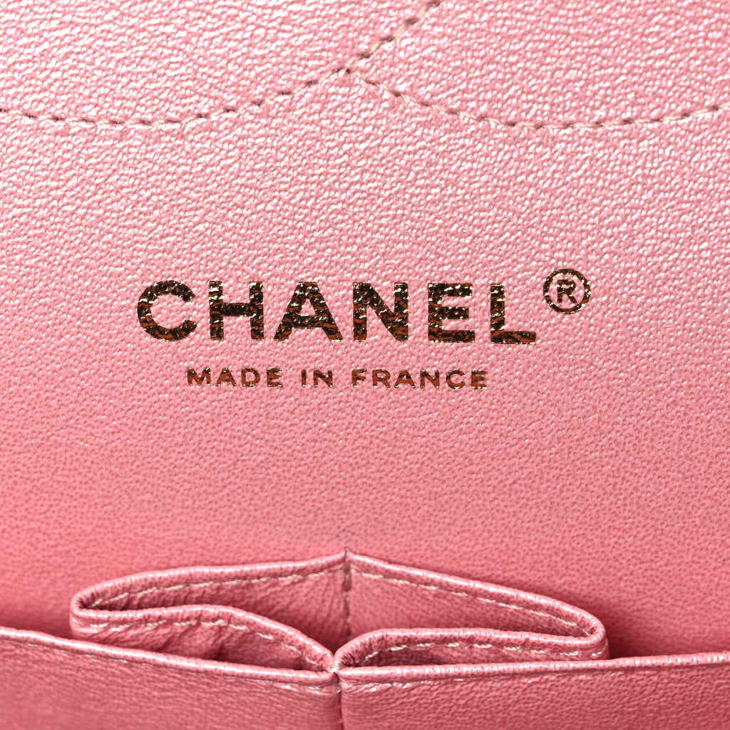 Iridescent Caviar Quilted Jumbo Double Flap Rose Pink